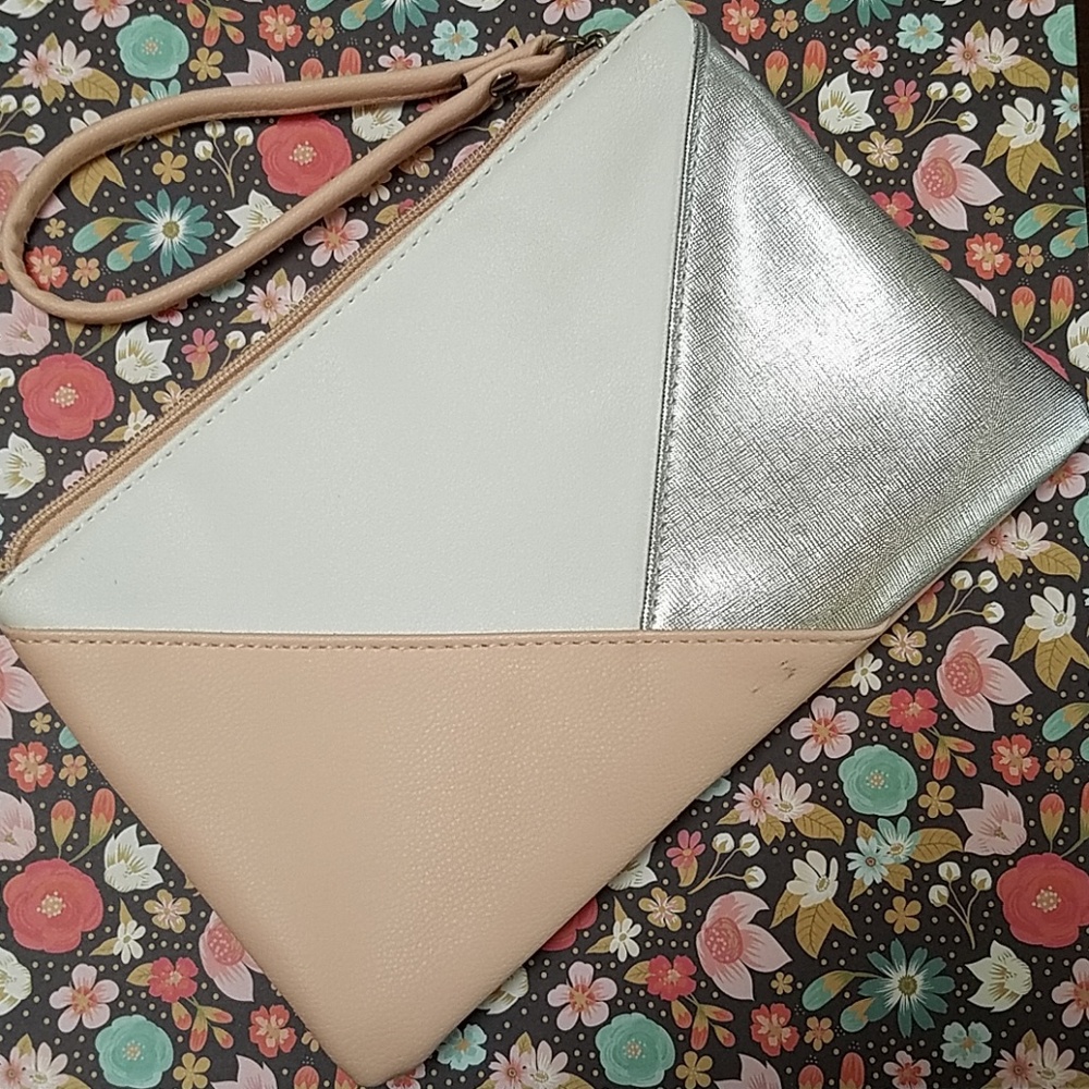 Pale pink and solver geometric wristlet